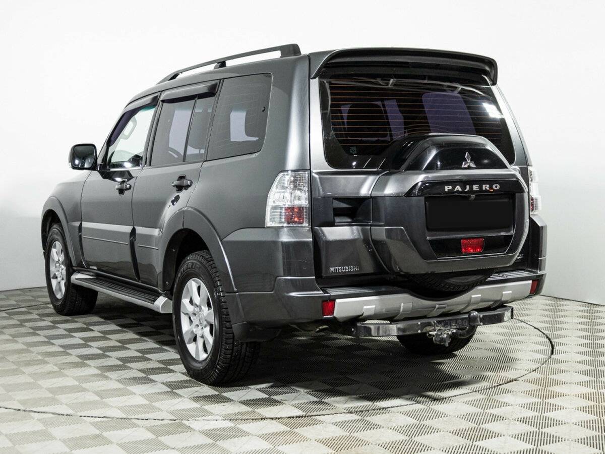 Mitsubishi Pajero 2015 года с пробегом. Фото: #5