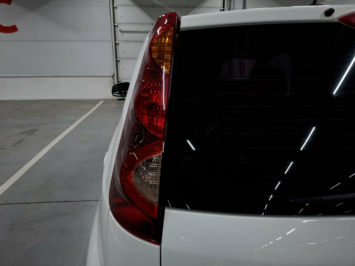 Nissan Note 2012 года с пробегом. Фото: #8