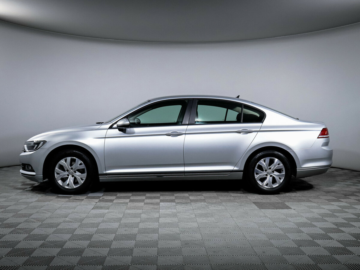 Volkswagen Passat 2017 года с пробегом. Фото: #7