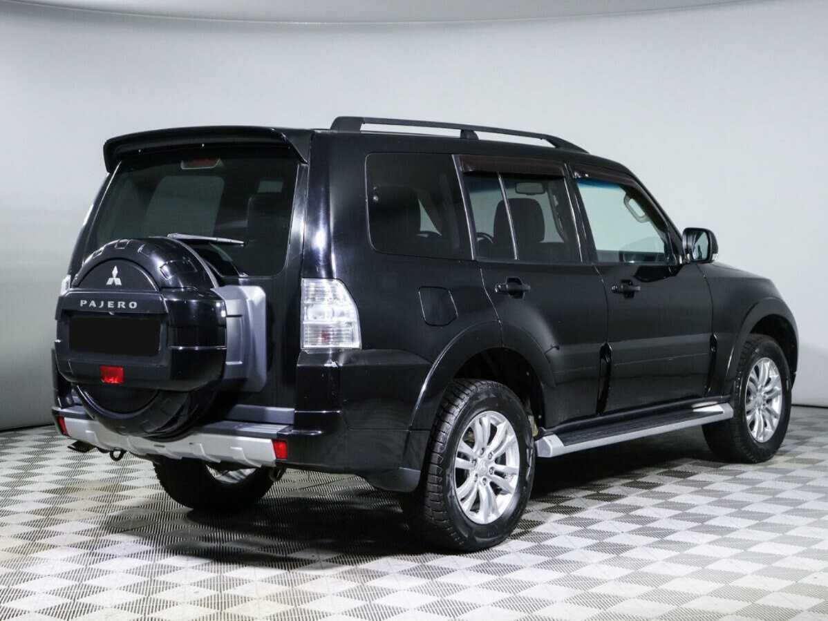 Mitsubishi Pajero 2012 года с пробегом. Фото: #3
