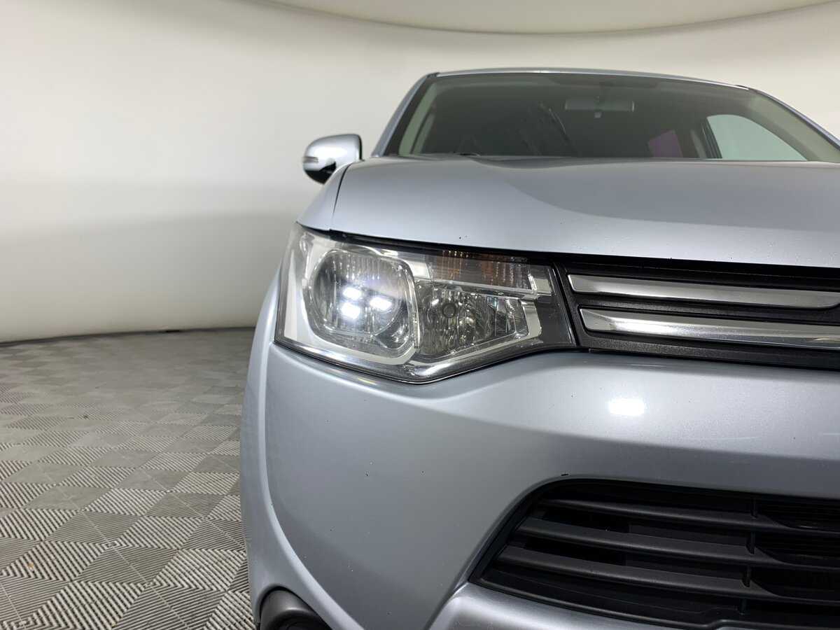 Mitsubishi Outlander 2013 года с пробегом. Фото: #9