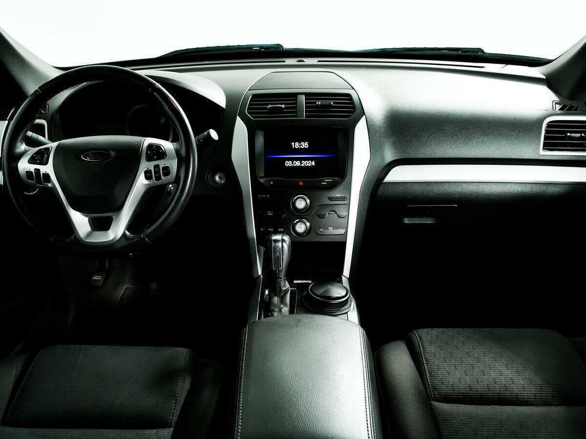 Ford Explorer 2013 года с пробегом. Фото: #10