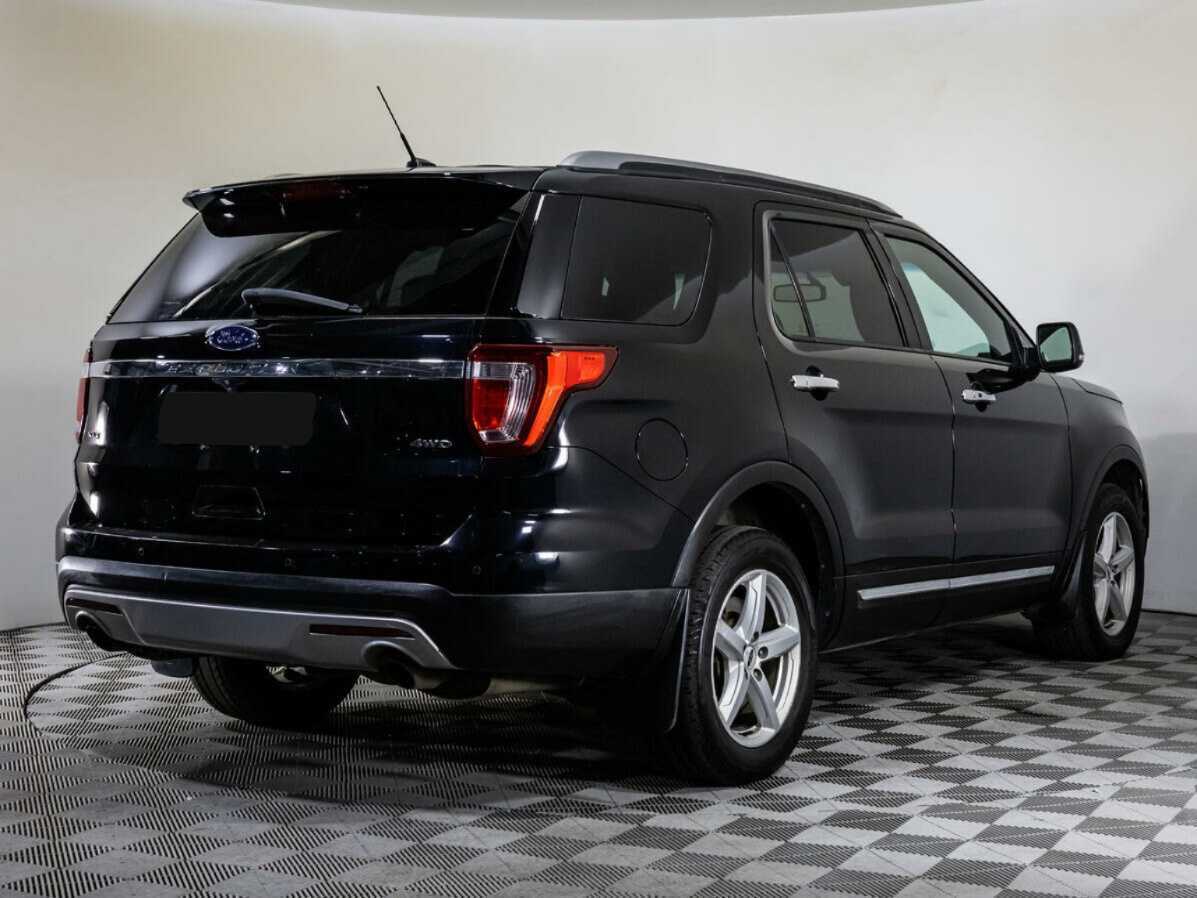 Ford Explorer 2016 года с пробегом. Фото: #4