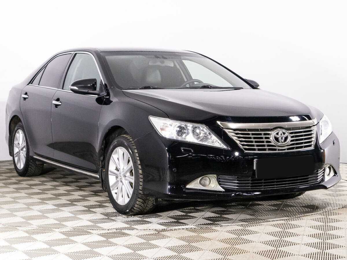 Toyota Camry 2013 года с пробегом. Фото: #2