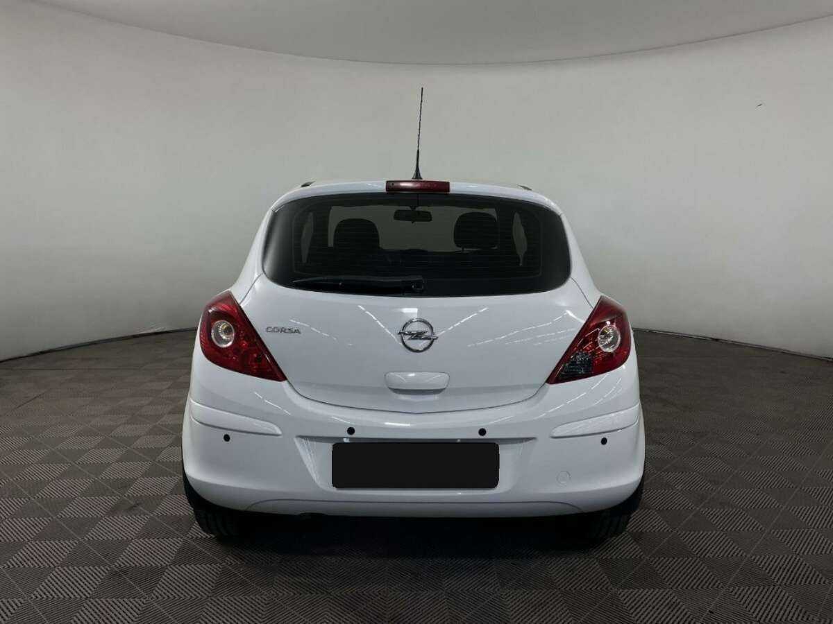 Opel Corsa 2013 года с пробегом. Фото: #2