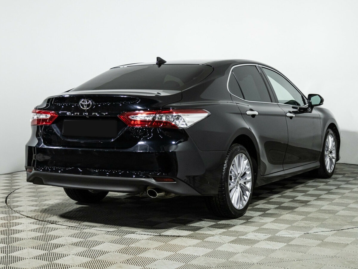 Toyota Camry 2020 года с пробегом. Фото: #3