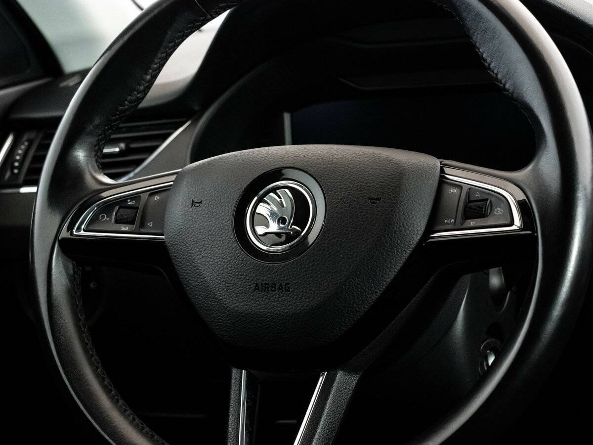 Skoda Octavia 2019 года с пробегом. Фото: #12