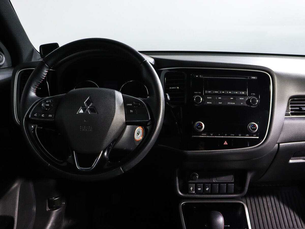 Mitsubishi Outlander 2020 года с пробегом. Фото: #9