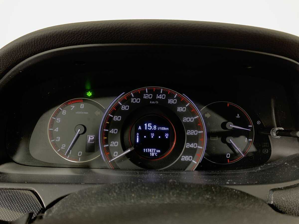 Honda Accord 2013 года с пробегом. Фото: #12