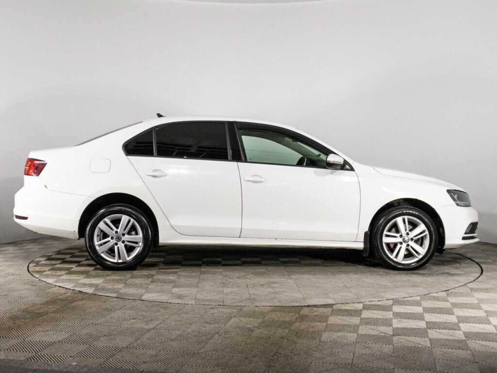 Volkswagen Jetta 2017 года с пробегом. Фото: #3