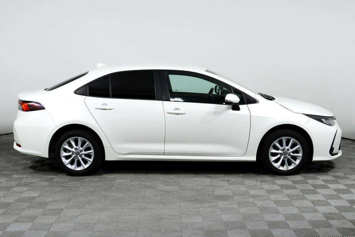 Toyota Corolla 2021 года с пробегом. Фото: #3