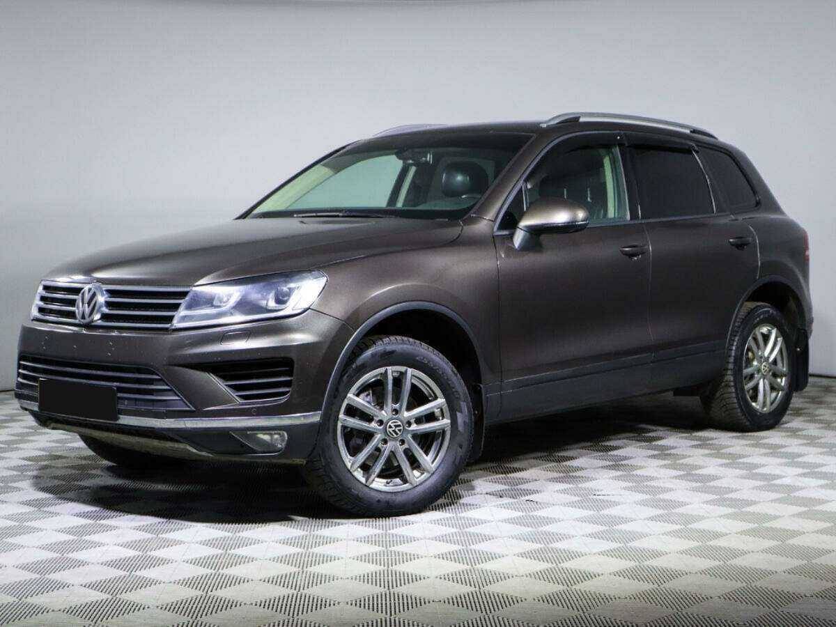 Volkswagen Touareg 2015 года с пробегом. Посмотреть фото