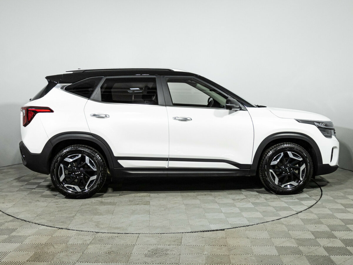 Kia Seltos 2024 года с пробегом. Фото: #3