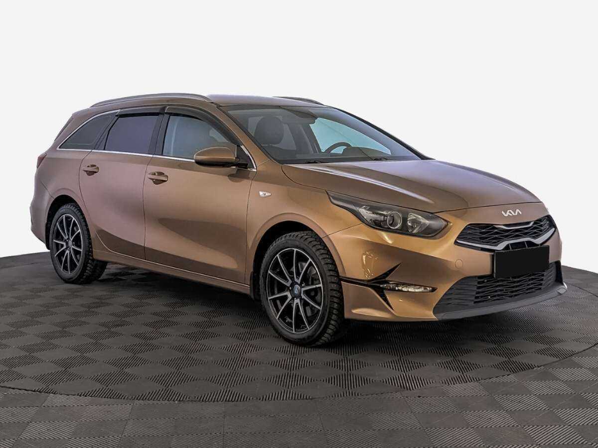 Kia Ceed 2021 года с пробегом. Фото: #2