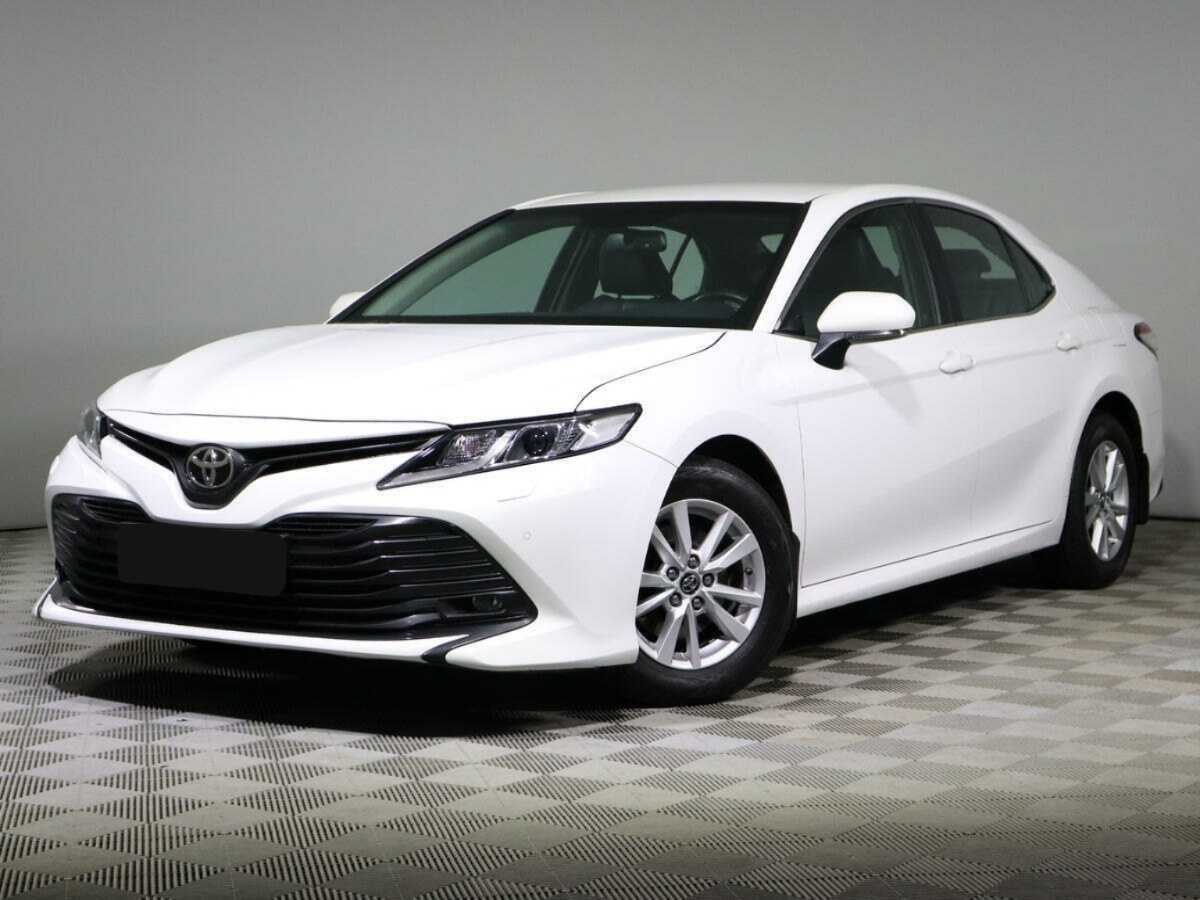 Toyota Camry 2018 года с пробегом. Фото: #0