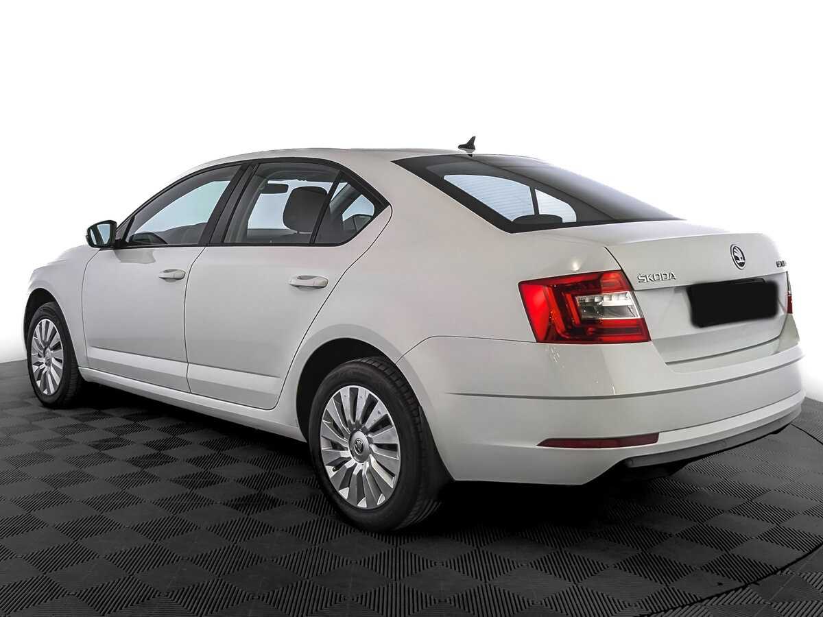 Skoda Octavia 2018 года с пробегом. Фото: #6