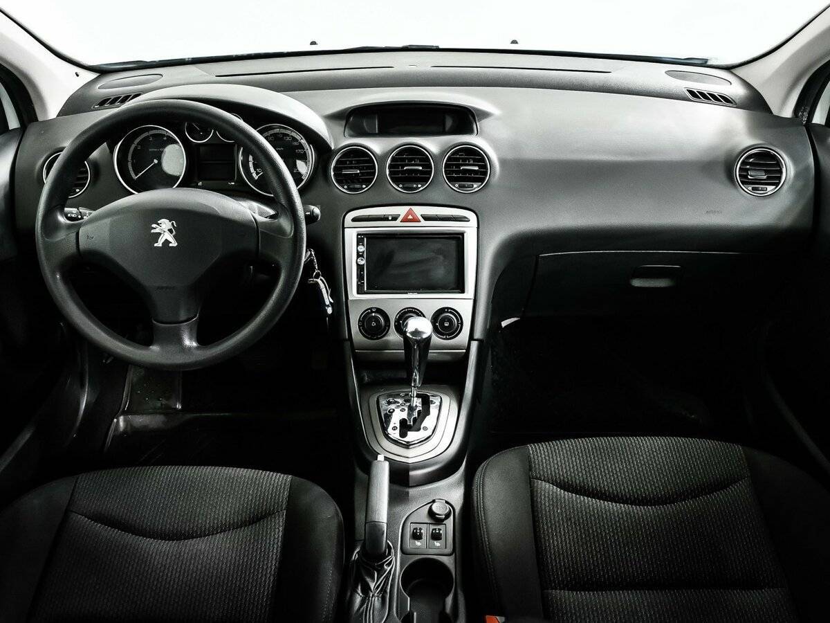 Peugeot 408 2012 года с пробегом. Фото: #10