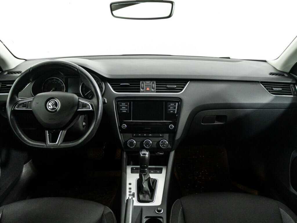Skoda Octavia 2018 года с пробегом. Фото: #12