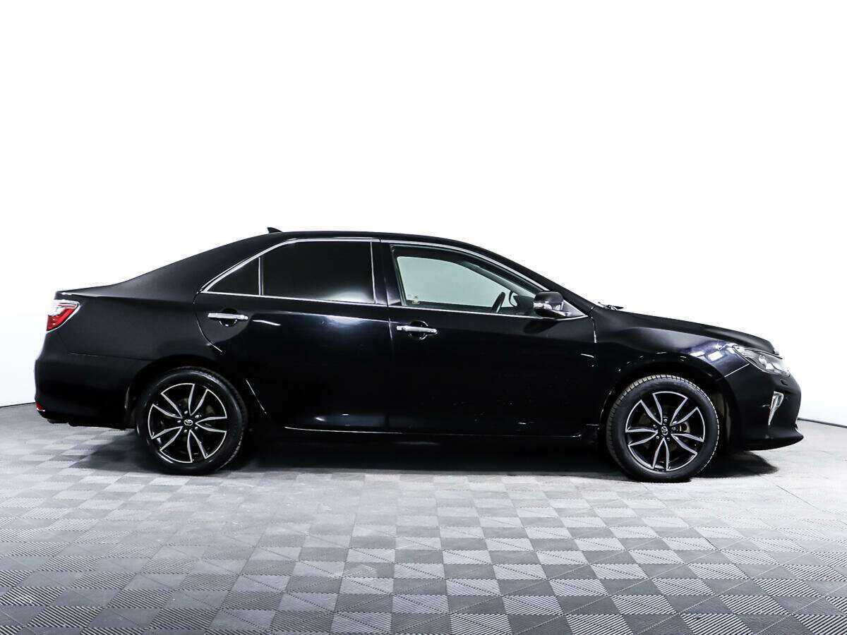 Toyota Camry 2017 года с пробегом. Фото: #3