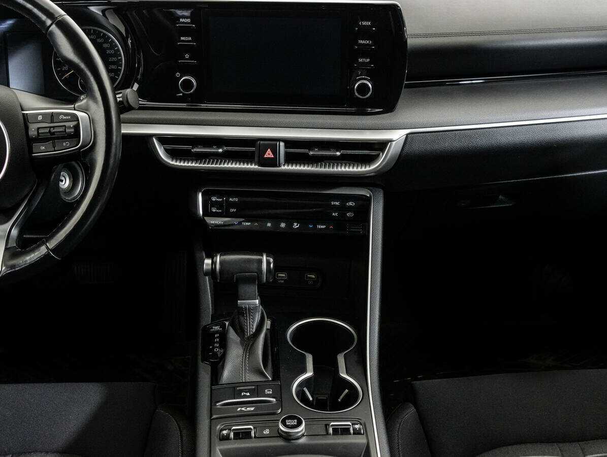 Kia K5 2021 года с пробегом. Фото: #10