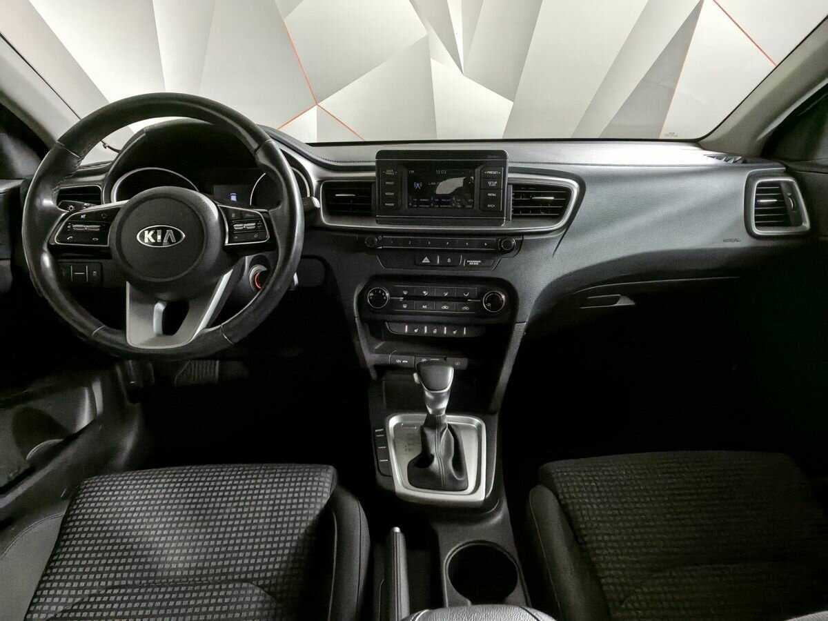 Kia Ceed 2018 года с пробегом. Фото: #9