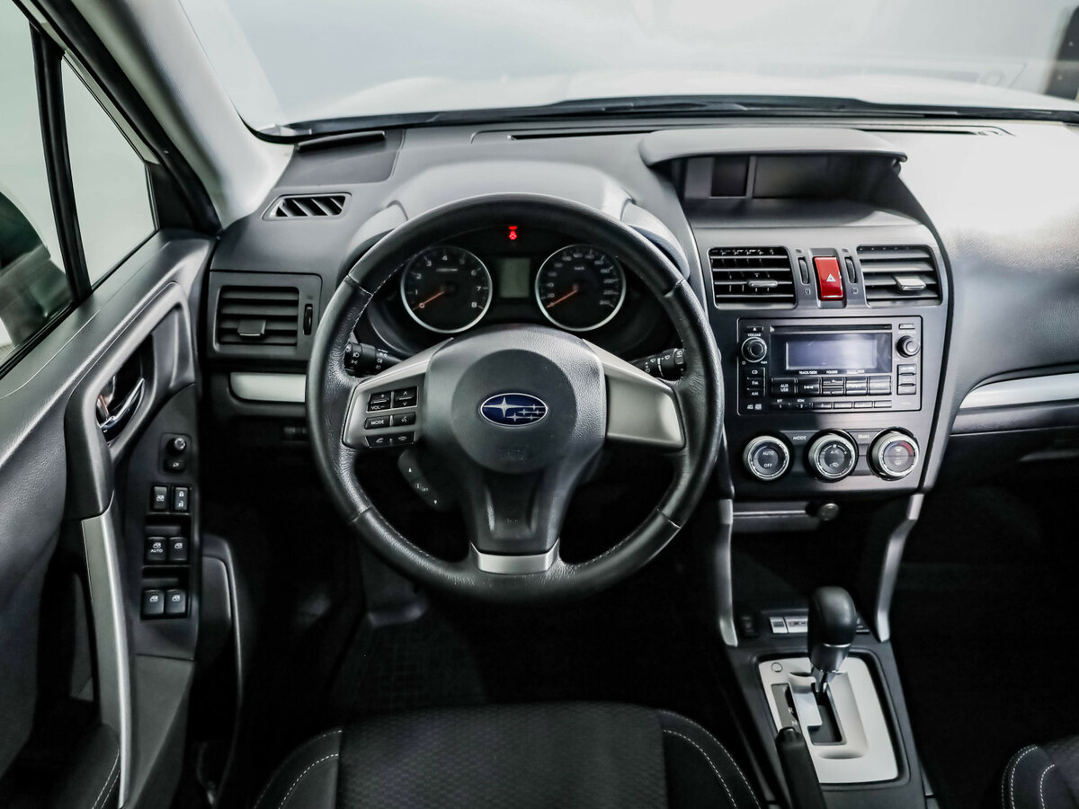 Subaru Forester 2014 года с пробегом. Фото: #9