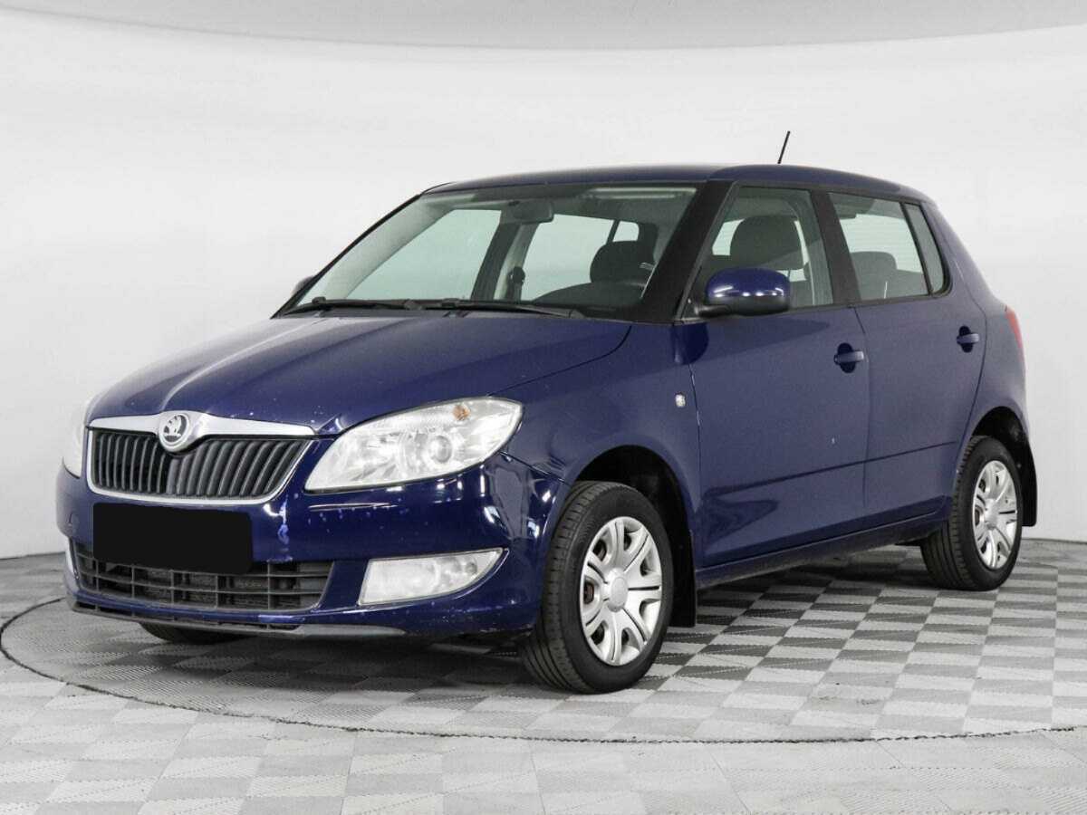 Skoda Fabia 2013 года с пробегом. Посмотреть фото