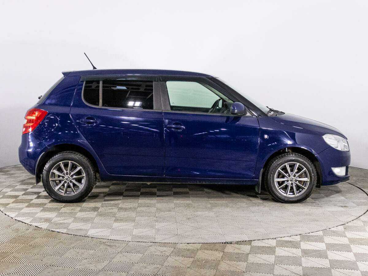 Skoda Fabia 2013 года с пробегом. Фото: #3
