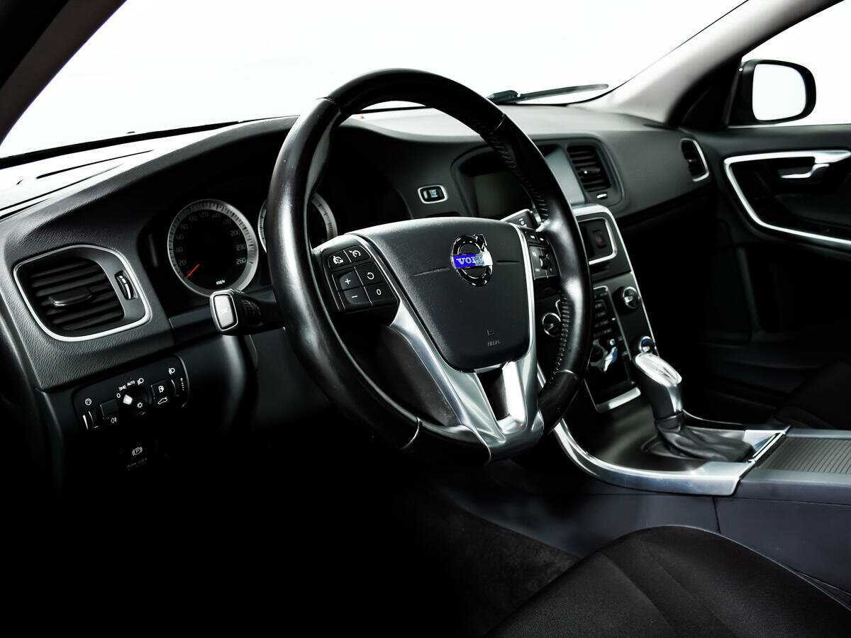Volvo S60 2012 года с пробегом. Фото: #12