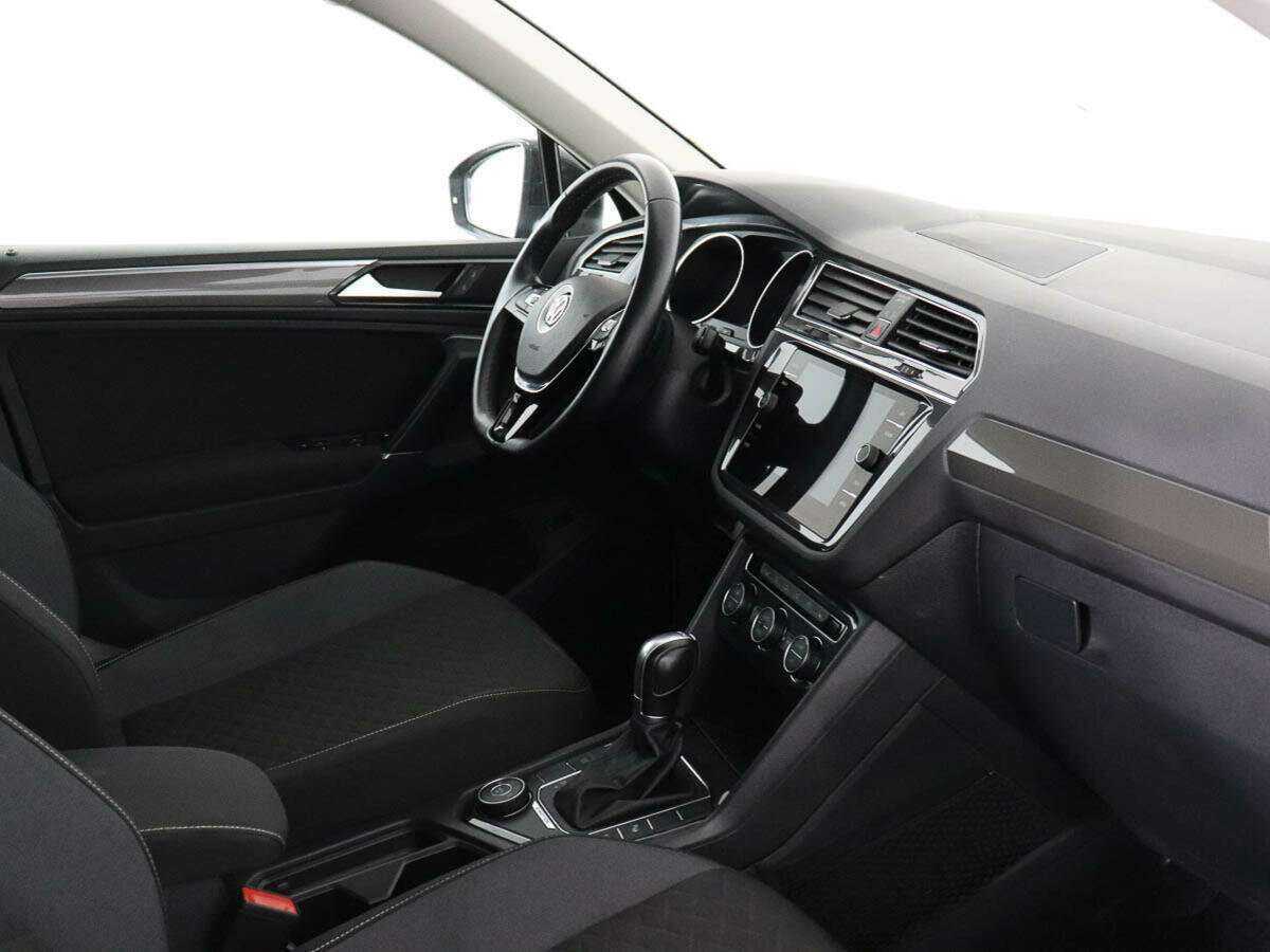 Volkswagen Tiguan 2018 года с пробегом. Фото: #6