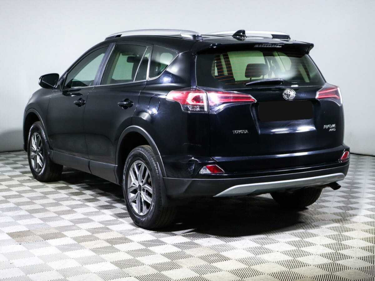 Toyota RAV4 2019 года с пробегом. Фото: #6