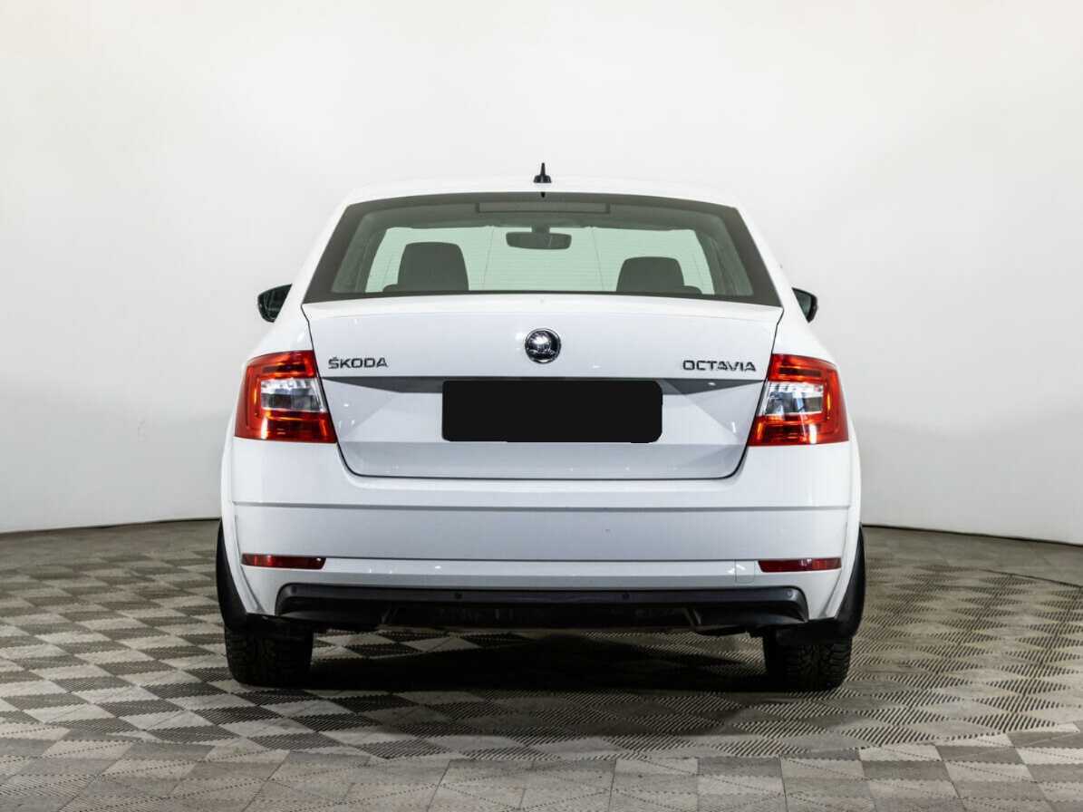 Skoda Octavia 2018 года с пробегом. Фото: #5