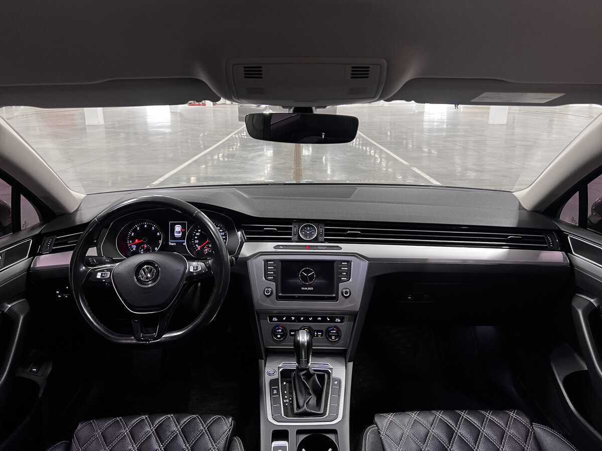 Volkswagen Passat 2016 года с пробегом. Фото: #13