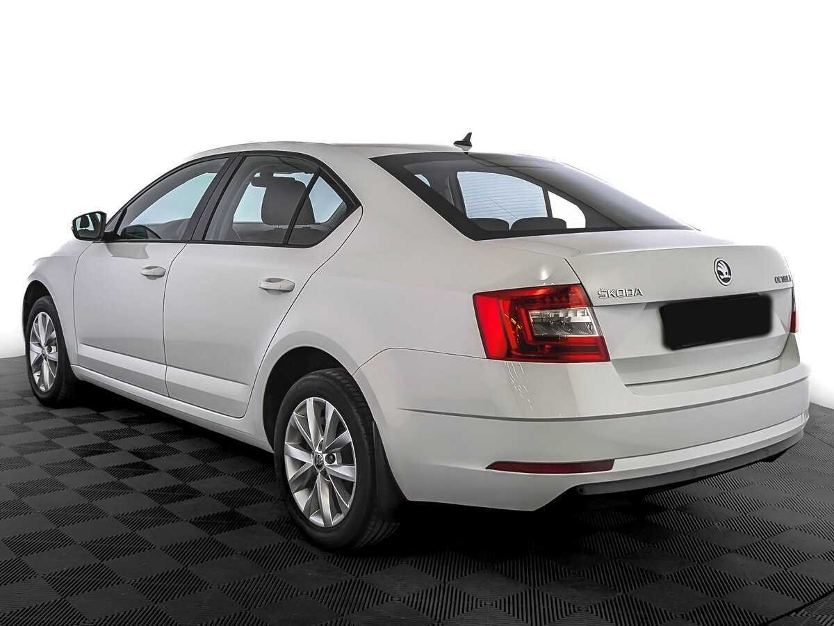Skoda Octavia 2019 года с пробегом. Фото: #6