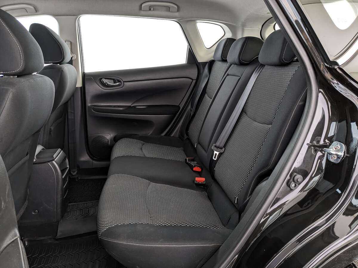Nissan Tiida 2015 года с пробегом. Фото: #13