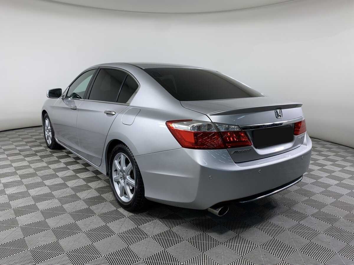 Honda Accord 2013 года с пробегом. Фото: #5