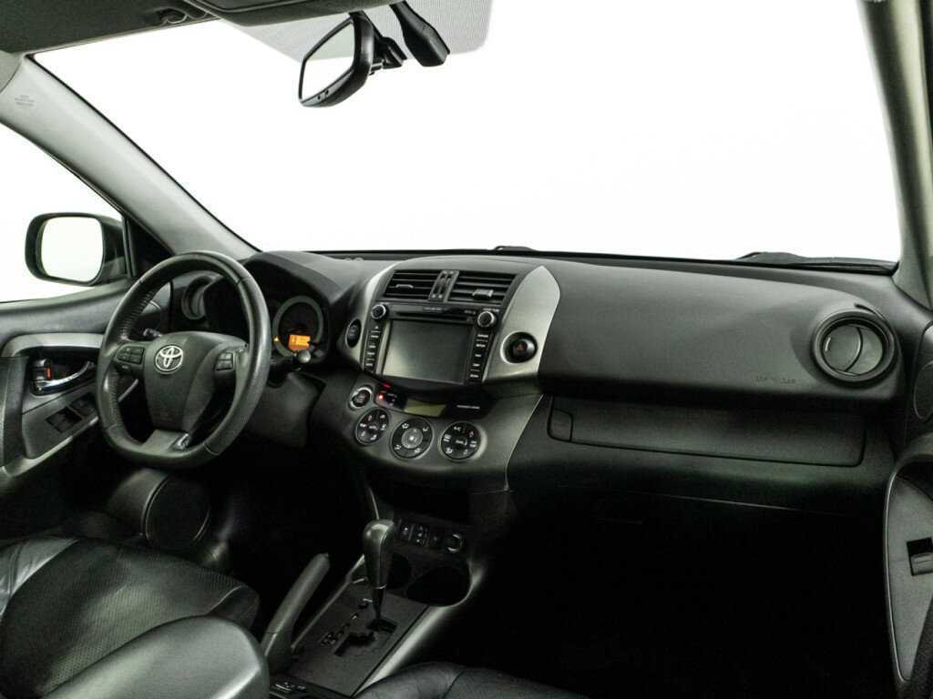 Toyota RAV4 2012 года с пробегом. Фото: #8