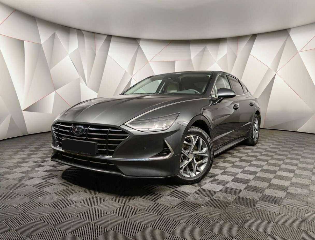 Hyundai Sonata 2020 года с пробегом. Посмотреть фото
