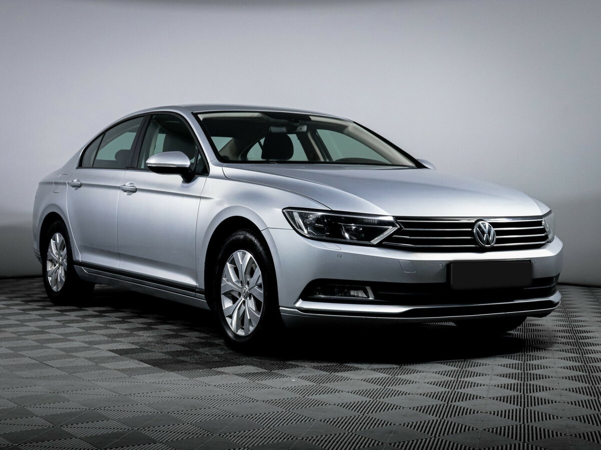 Volkswagen Passat 2017 года с пробегом. Фото: #2