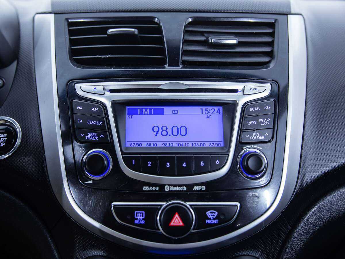 Hyundai Solaris 2012 года с пробегом. Фото: #15