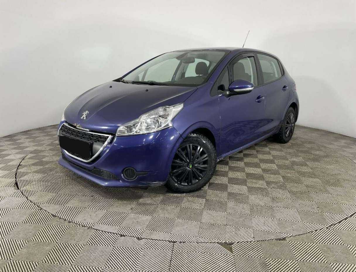 Peugeot 208 2014 года с пробегом. Фото: #0