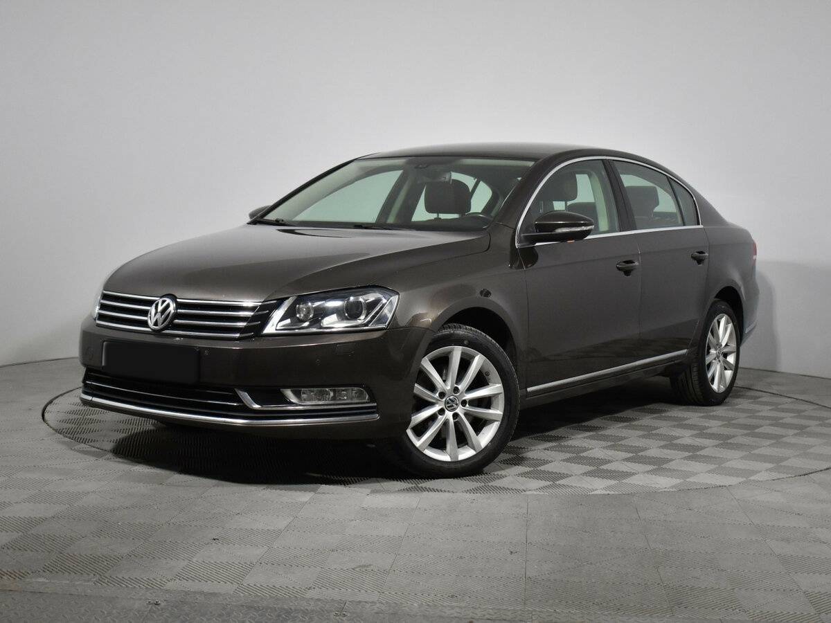 Volkswagen Passat 2012 года с пробегом. Фото: #0