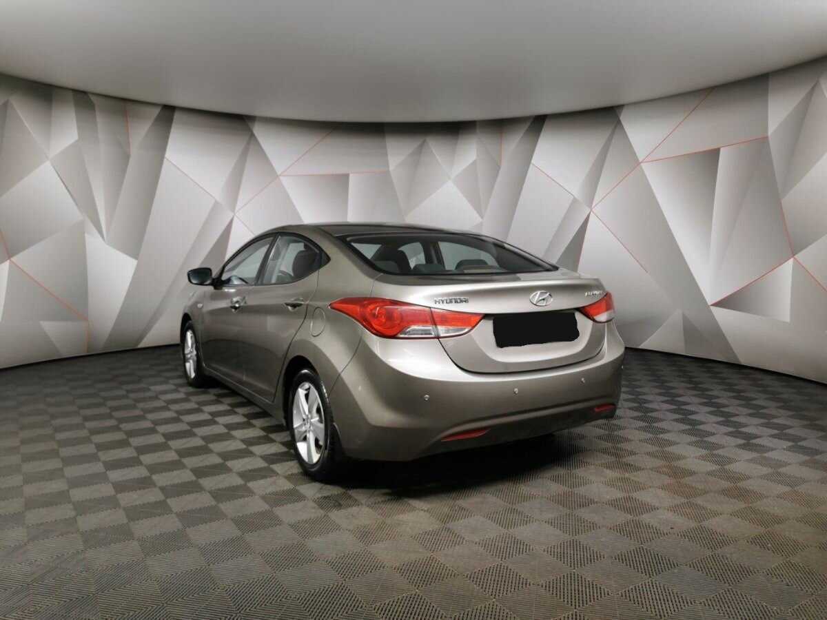 Hyundai Elantra 2012 года с пробегом. Фото: #3