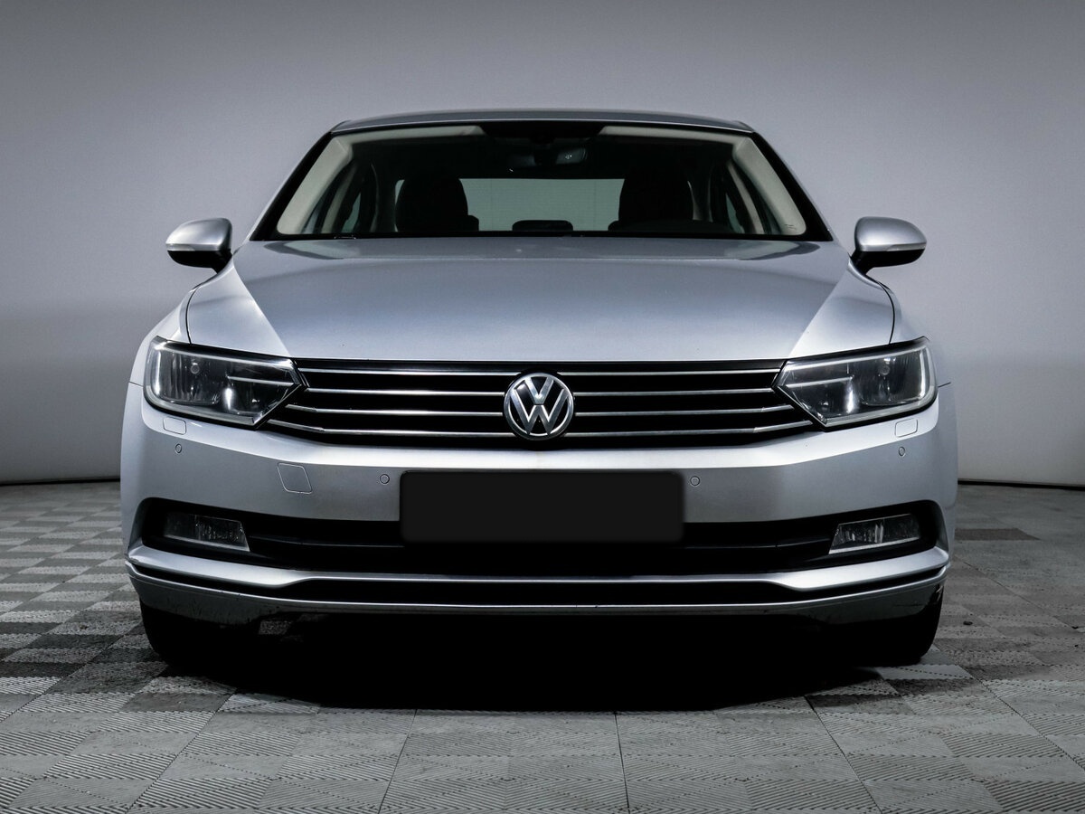 Volkswagen Passat 2017 года с пробегом. Фото: #1