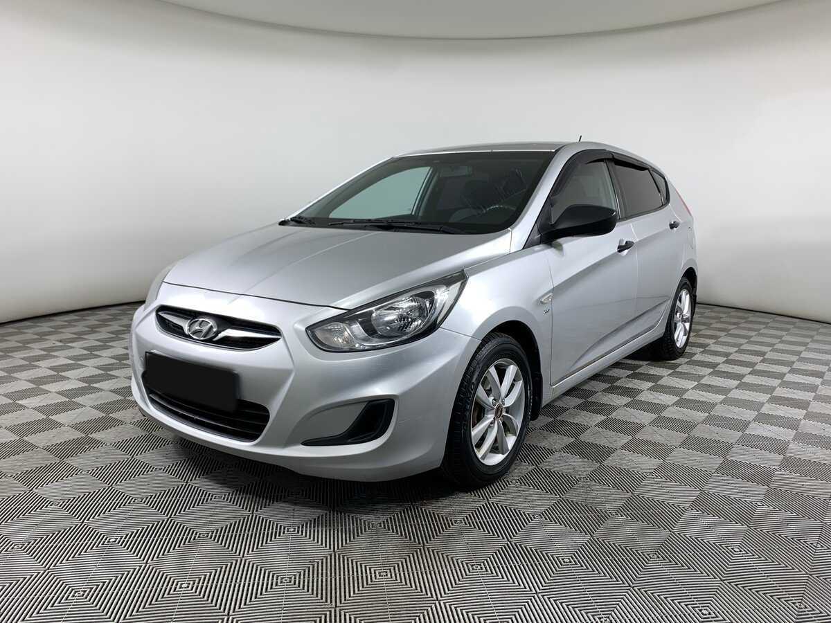 Hyundai Solaris 2013 года с пробегом. Посмотреть фото