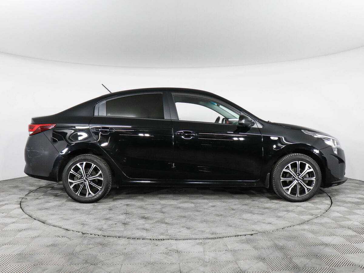Kia Rio 2021 года с пробегом. Фото: #3
