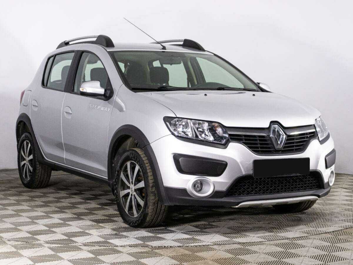 Renault Sandero 2015 года с пробегом. Фото: #2
