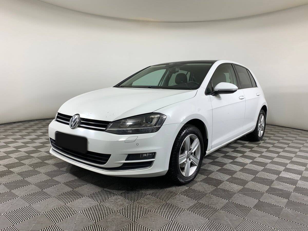 Volkswagen Golf 2013 года с пробегом. Посмотреть фото