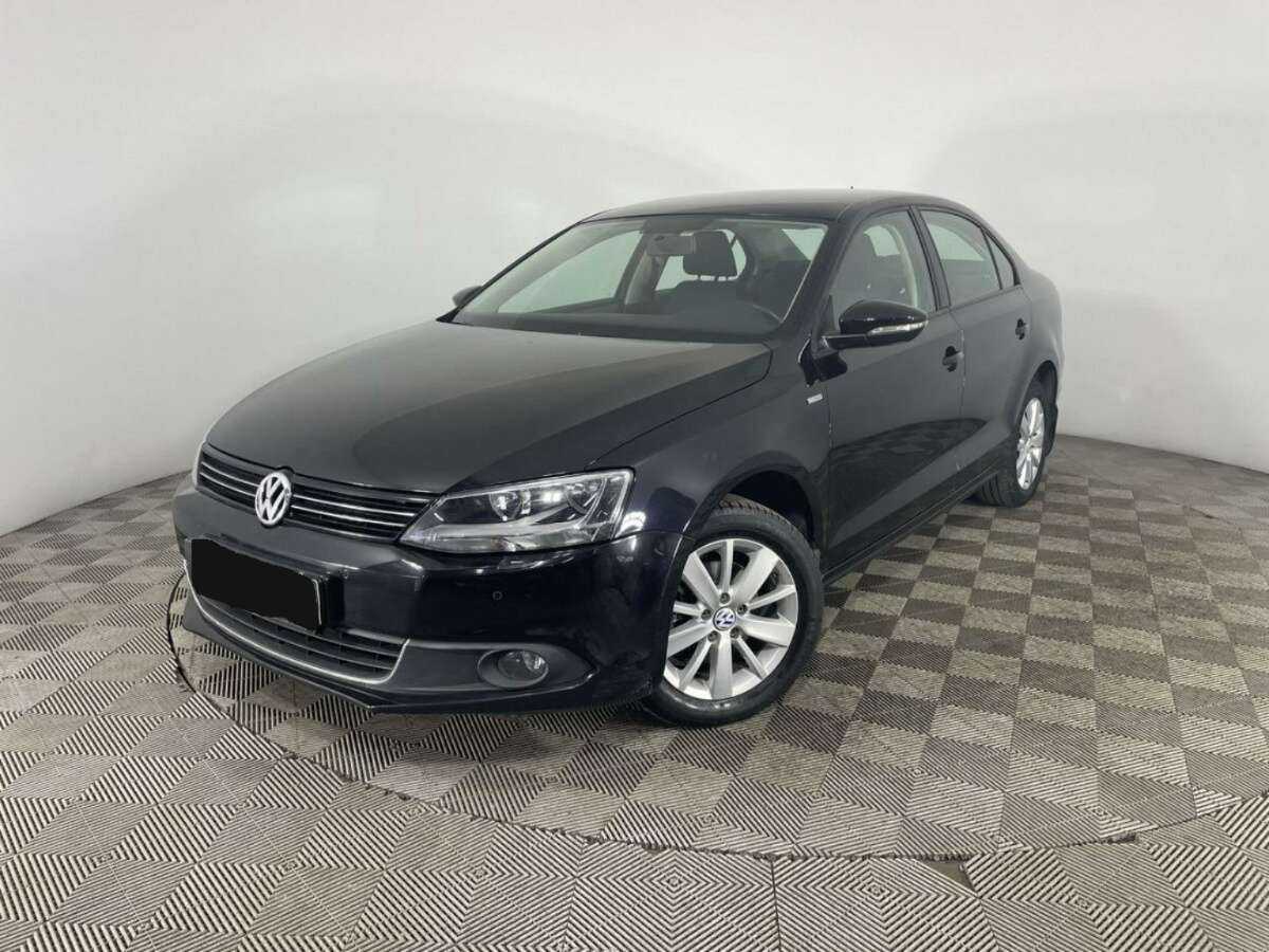 Volkswagen Jetta 2013 года с пробегом. Посмотреть фото