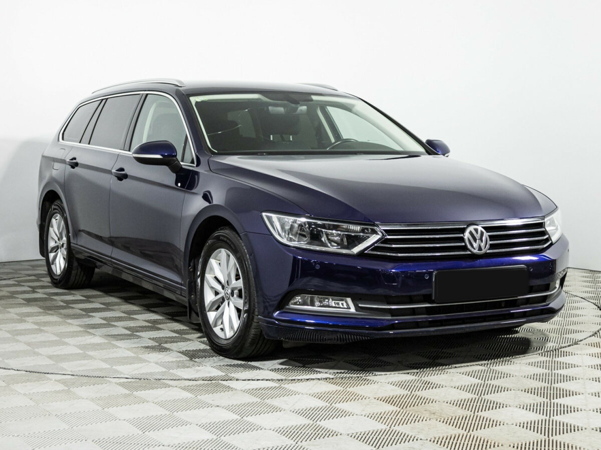 Volkswagen Passat 2017 года с пробегом. Фото: #2